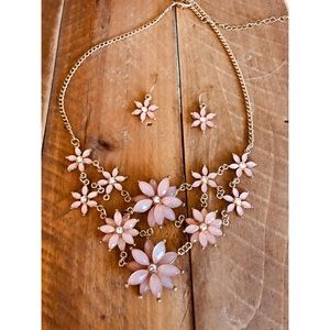 Francesca’s necklace and earring set